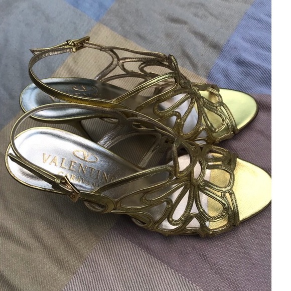 SOLD❗️❗️VALENTINO leather caged sandal high heels - Picture 3 of 16